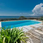 Lessix 8 Villa *