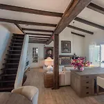 Lessix 8 Villa