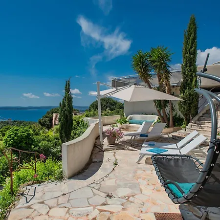 Villa Lessix 8 *